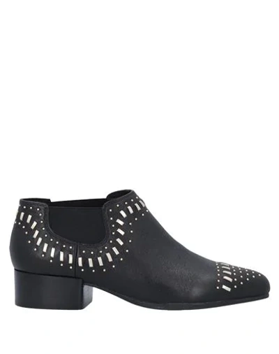 Geox Ankle Boots In Black