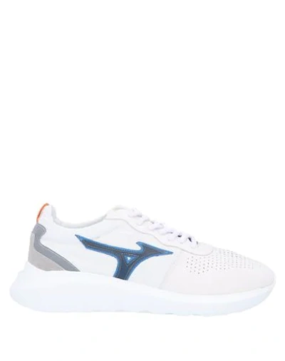 Mizuno Sneakers In White