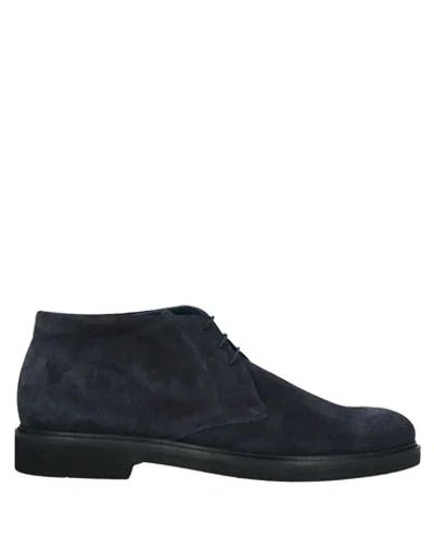 Alexander Trend Ankle Boots In Blue