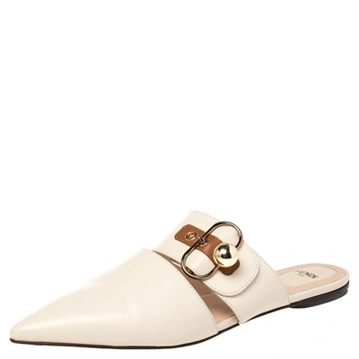 Pre-owned Fendi Cream Leather Buckle Detail Mules Size 39