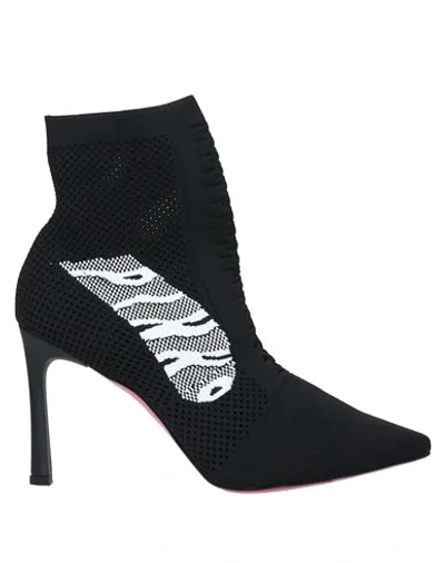 Pinko Ankle Boots In Black