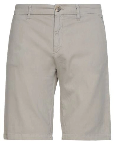 Guess Bermudas In Khaki