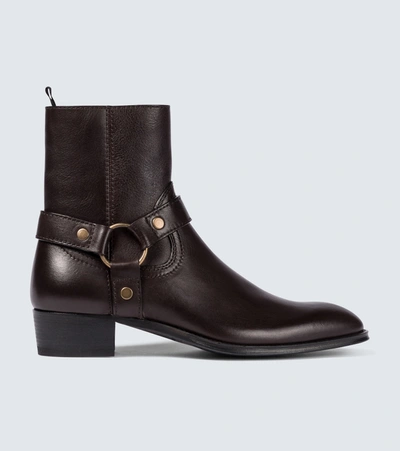 Saint Laurent Wyatt Harness Leather Ankle Boots In Nero