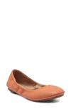 Lucky Brand Emmie Womens Leather Stretch Ballet Flats In Melon Leather