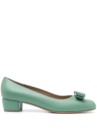 Ferragamo 30mm Vara Bow Pumps In Green