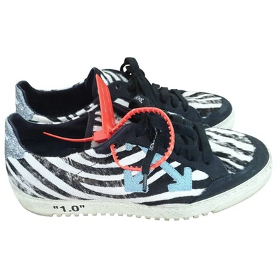 Pre-owned Off-white Low Top Pony-style Calfskin Trainers In Black