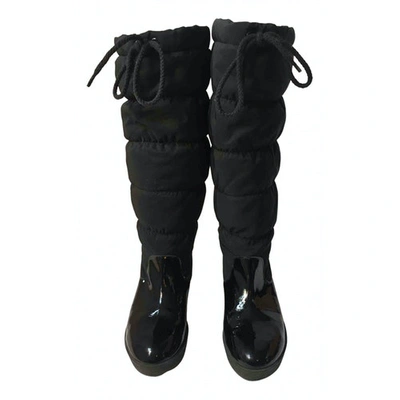 Pre-owned Robert Clergerie Patent Leather Snow Boots In Black