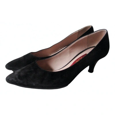 Pre-owned Carel Leather Heels In Black