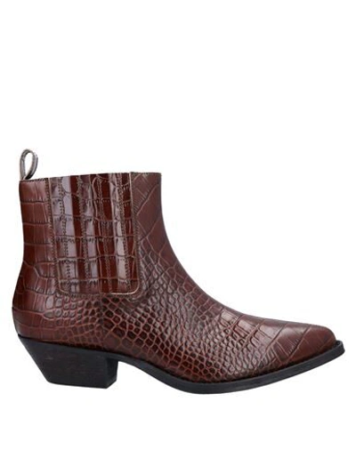 Jucca Ankle Boots In Brown