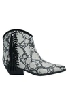 Guess Ankle Boots In White