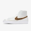 Nike Blazer Mid 77 Se Sneakers Da8736-101 In White