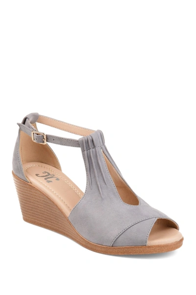 Journee Collection Journee Kedzie Wedge Sandal In Grey