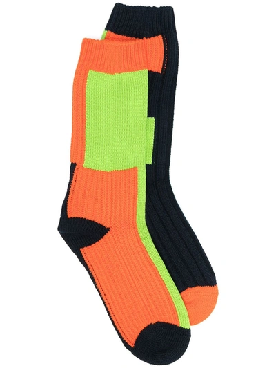 Sacai Ribbed-knit Colour-block Socks In Orange