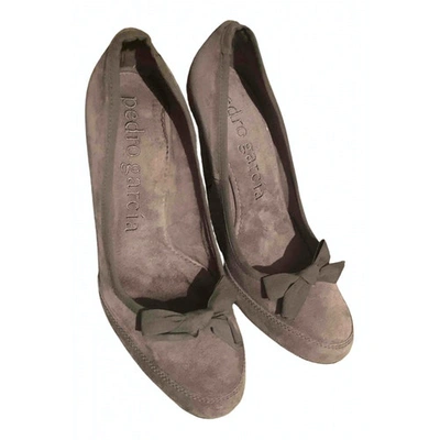 Pre-owned Pedro Garcia Heels In Grey