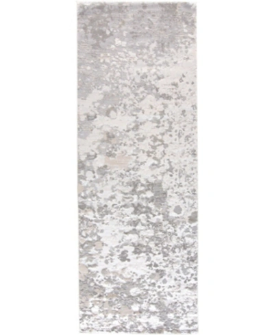 Simply Woven Micah R3336 Silver 2'10" X 7'10" Runner Rug