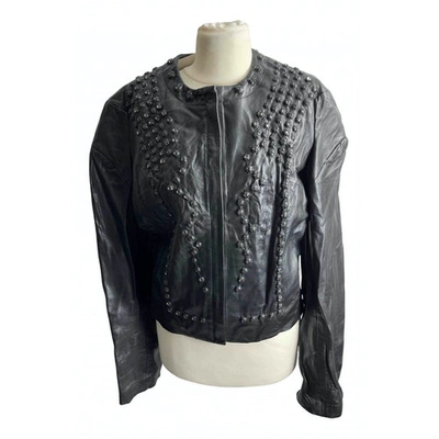 Pre-owned Givenchy Leather Short Vest In Black