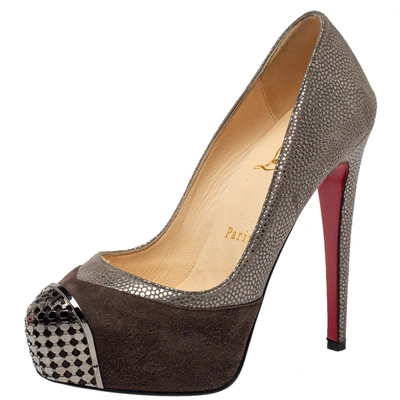 Pre-owned Christian Louboutin Two Tone Textured Suede Maggie Embellished Cap Toe Platform Pumps Size 35 In Brown