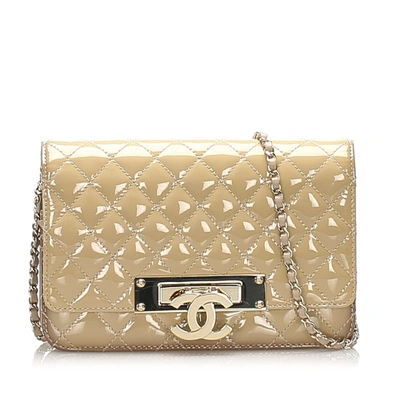 Pre-owned Chanel Cc Timeless Patent Leather Wallet On Chain In Gold