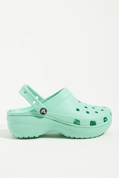 Crocs Classic Platform Clogs In Green