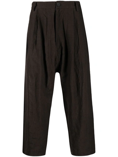 Ziggy Chen Cropped Leg Linen Trousers In Brown