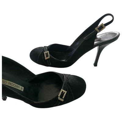 Pre-owned Luciano Padovan Pony-style Calfskin Sandals In Black