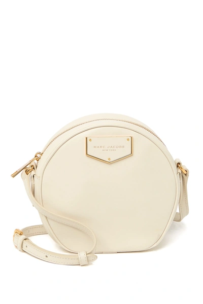 Marc Jacobs Voyager Circle Crossbody Bag In Ivory