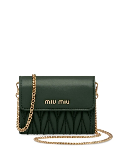 小物 Archive miu miu compact wallet emerald Miu Miu Quilted Compact Wallet On Chain In Green | ModeSens
