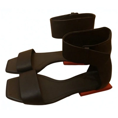 Pre-owned Calvin Klein Leather Sandal In Black