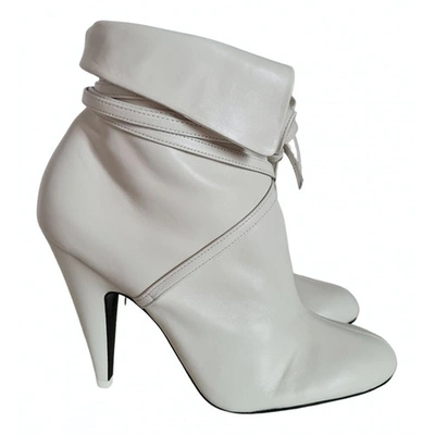 Pre-owned Tom Ford Coulisse Leather Ankle Boots In White