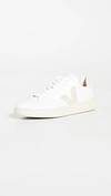 Veja V-12 Sneakers In Extra-white/sable