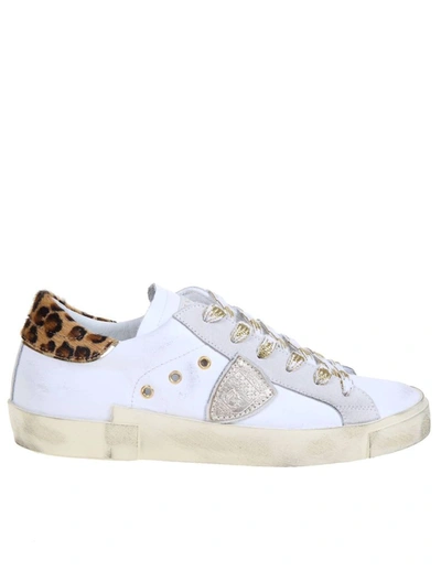 Philippe Model Prsx Sneakers In Leather With Spotted Heel In White