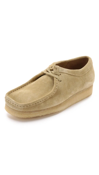 Clarks Maple Wallabee Lace-up Shoes In Beige