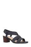 Bella Vita Jodi Sandal In Navy Fabric