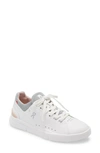 On The Roger Advantage Sneakers In White Rose