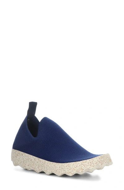 Asportuguesas By Fly London Fly London Care Slip-on Sneaker In Navy/ White S Cafe