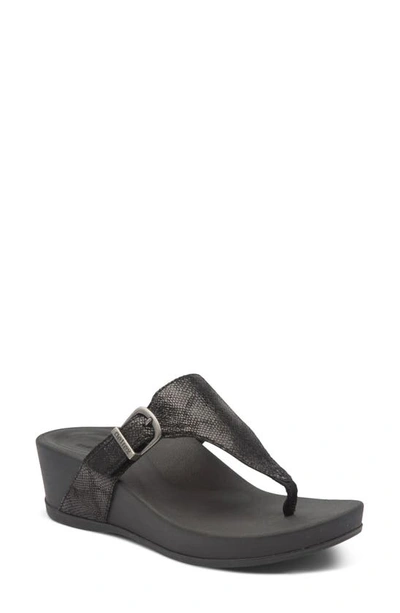 Aetrex Kate Water Resistant Wedge Flip Flop In Black Faux Leather