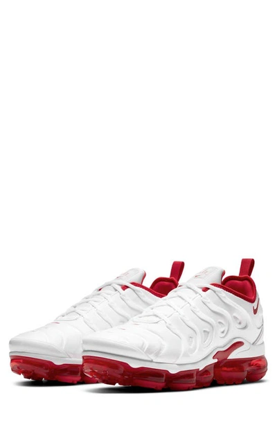 Nike Air Vapormax Plus Sneaker In White/ University Red