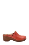 Alegria Serenti Clog In Aged Poppy Leather