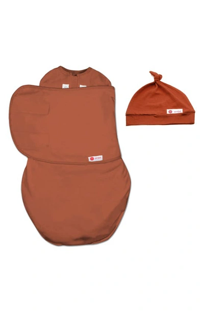 Embe Embé Starter 2-way Swaddle & Hat Set In Burnt Orange