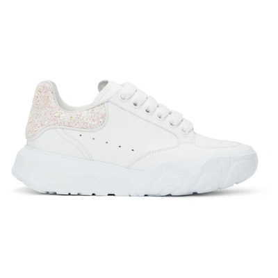 Alexander Mcqueen Court Trainer Leather Glitter Sneakers In White,pink