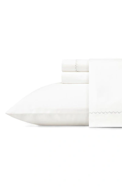 Vera Wang Simple Scallop Hemmed 300 Thread Count Cotton Sateen Sheet Set In White/ Fog