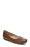 Naturalizer Maxwell Womens Comfort Insole Slip On Ballet Flats In Brown