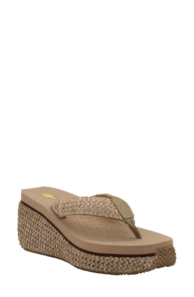 Volatile Island Platform Flip Flop In Natural Raffia Fabric