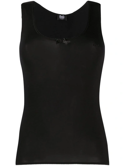 Dolce & Gabbana Dolce&gabbana Scallop-trim Lounge Waistcoat In Black