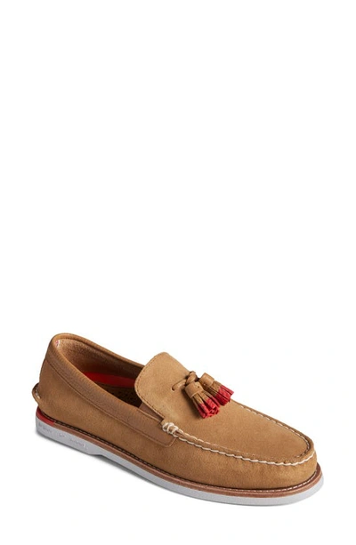 Sperry Cloud Authentic Original Tassel Loafer In Tan/ Red