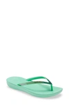 Fitflop Iqushion Ombre Sparkle Flip Flop In Mint Green