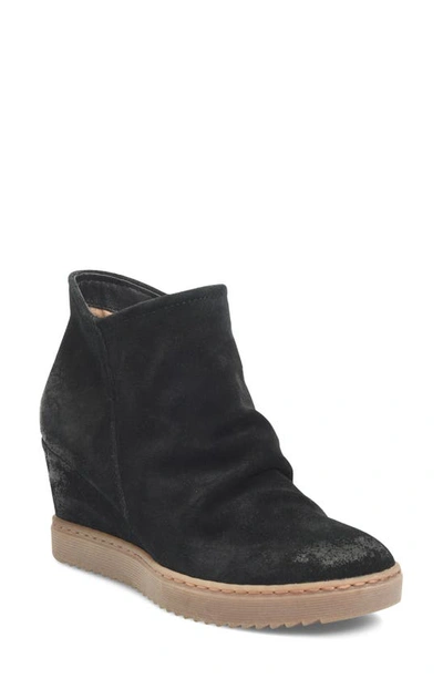 Söfft Siri Waterproof Wedge Bootie In Taupe