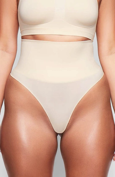 Skims Core Control Thong In Clay