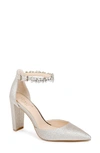 Jewel Badgley Mischka Ollie Pump In Light Gold Glitter