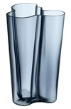 Monique Lhuillier Waterford Alvar Aalto Finlandia Crystal Vase In Rain